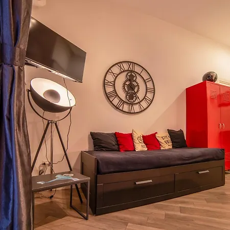 M99 Design Affittacamere